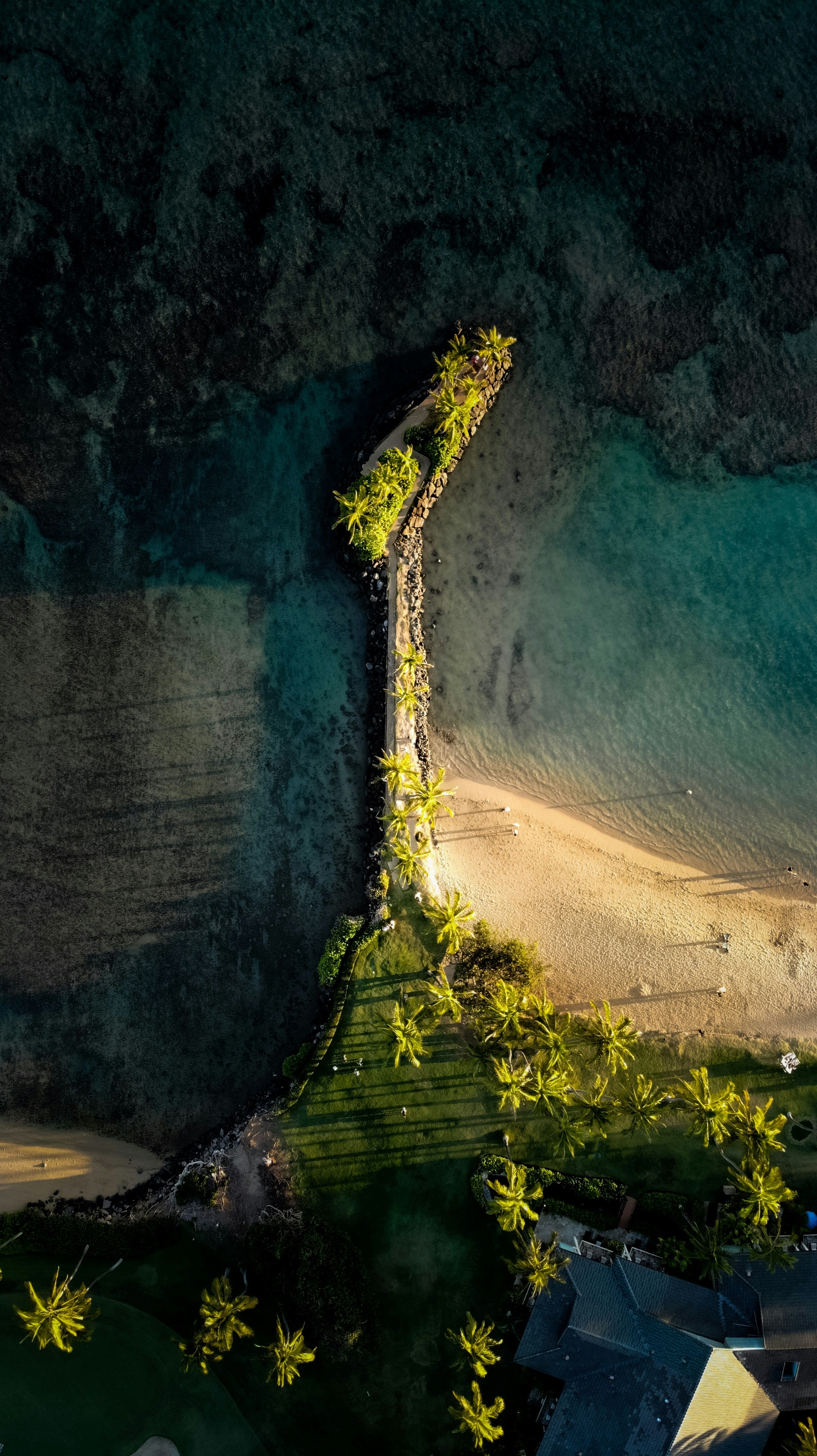 Coastal Symmetry  Ruhe zwischen Land und Meer