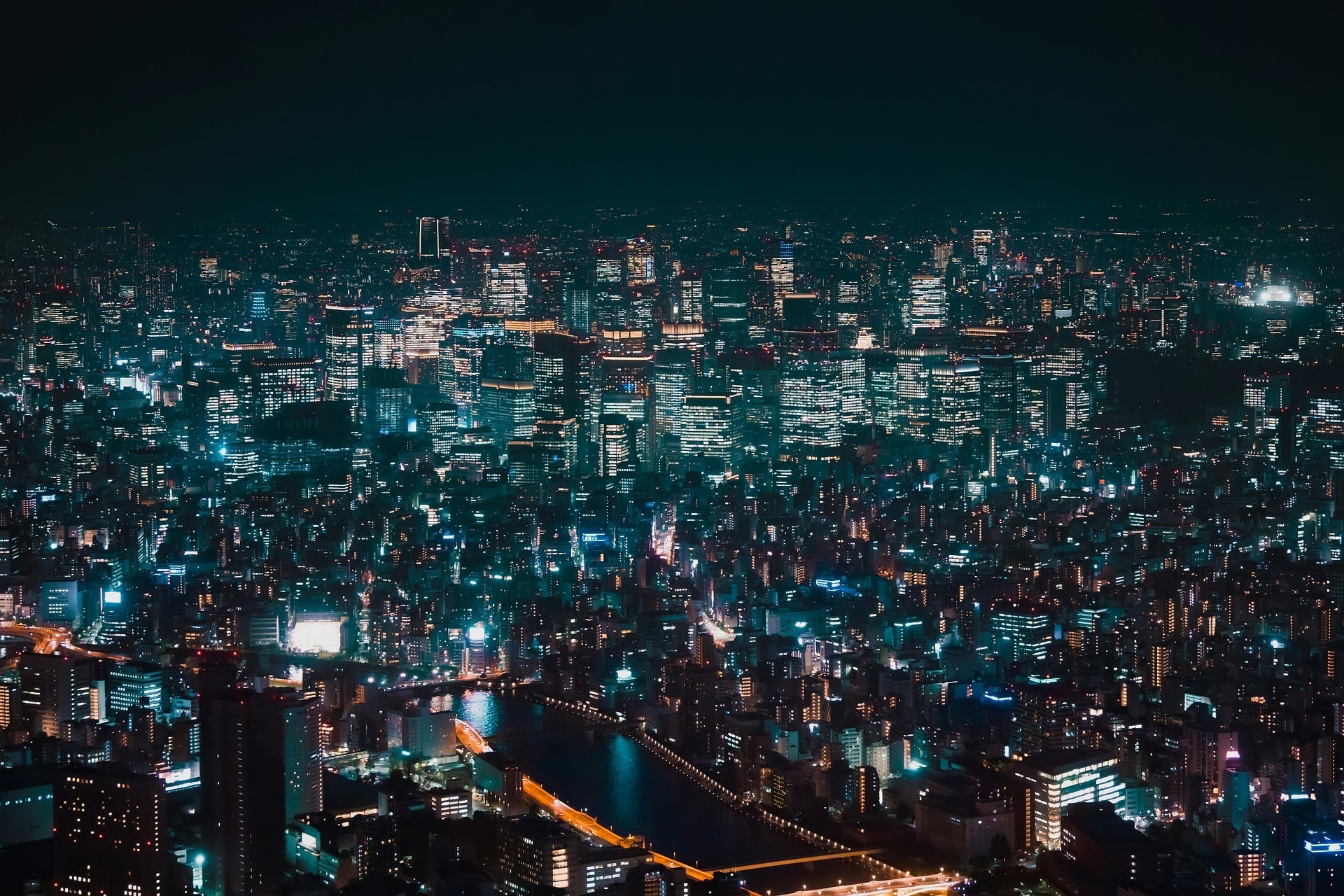 Midnight Metropolis Pulsierendes Lichtermeer